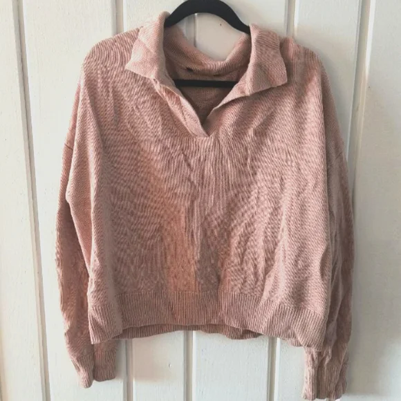 Beige Collared Pullover - Picture 2 of 4